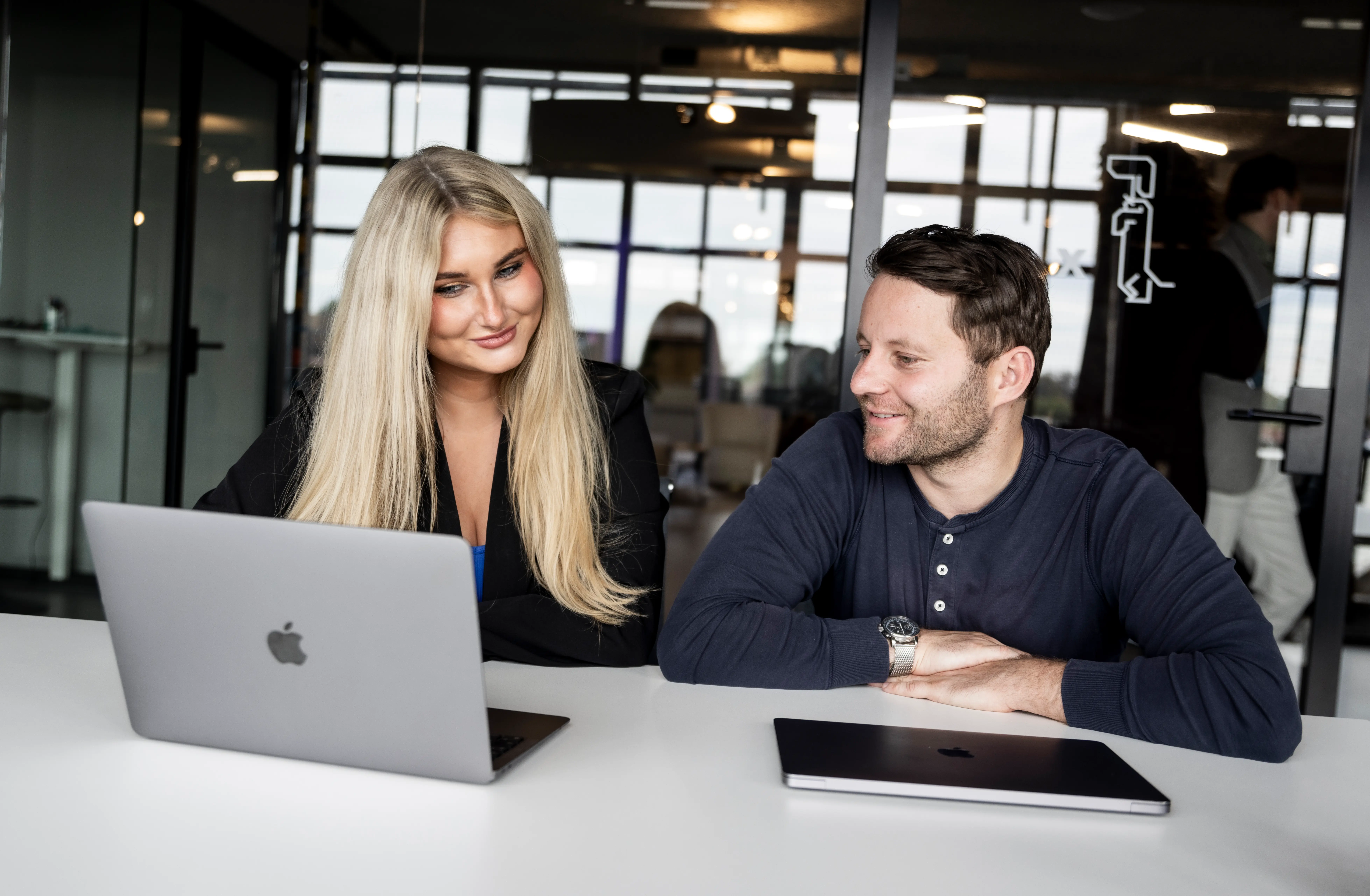 Vraag hulp van een vriend of collega bij het opstellen van je CV