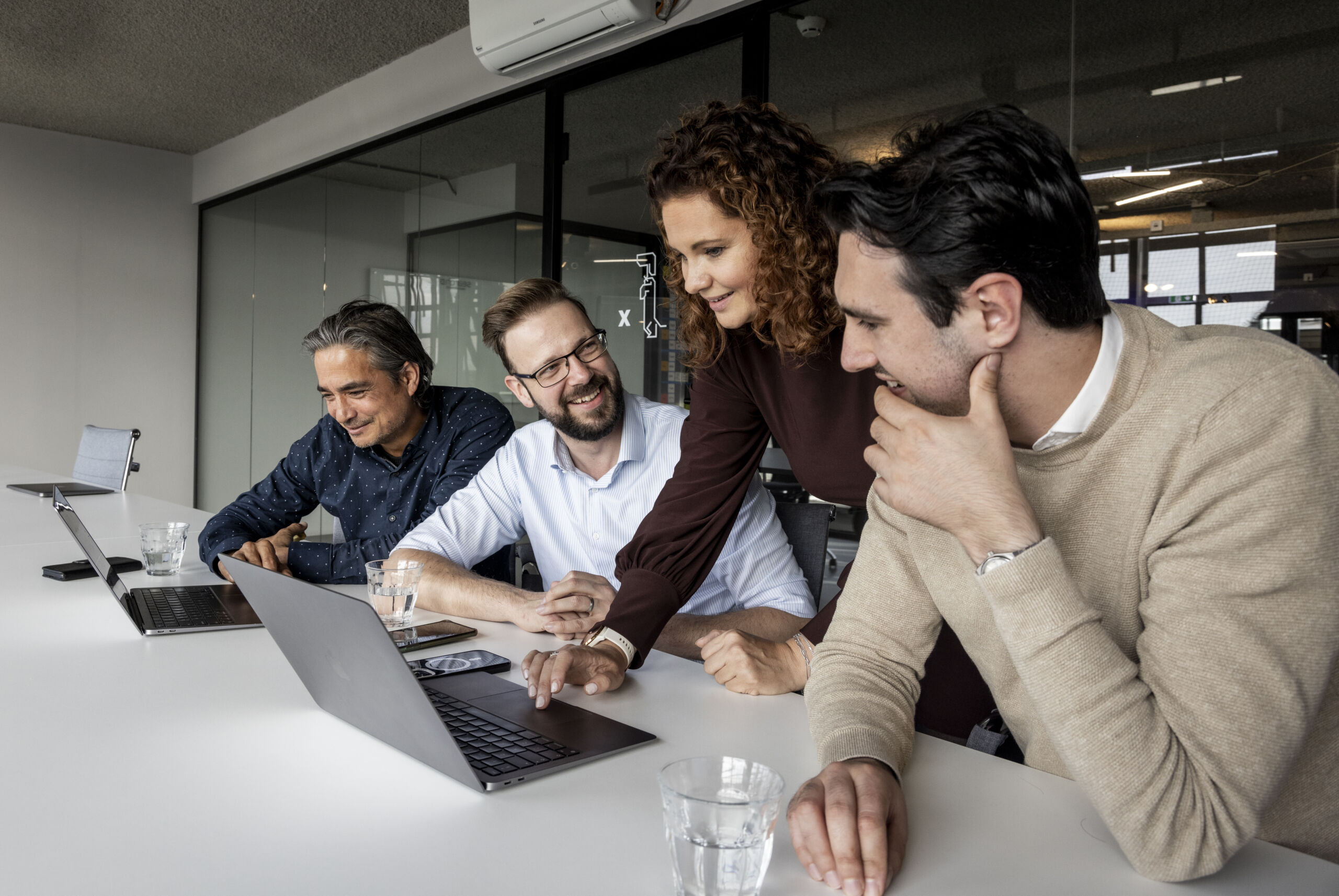 Ontdek hoe je met een efficiënte werving en selectie strategie de juiste kandidaten aantrekt